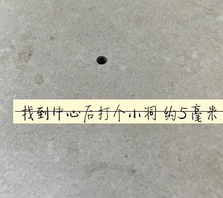林州瓷砖空鼓维修公司专业解答在瓷砖铺贴过程中，如果砂料搅拌不均匀，将会带来以下问题